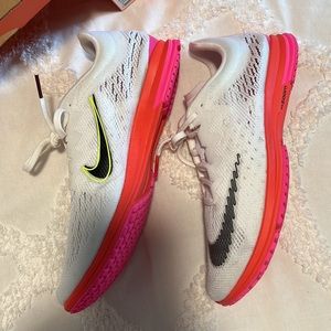 Nike air zoom steak LT 4 flats